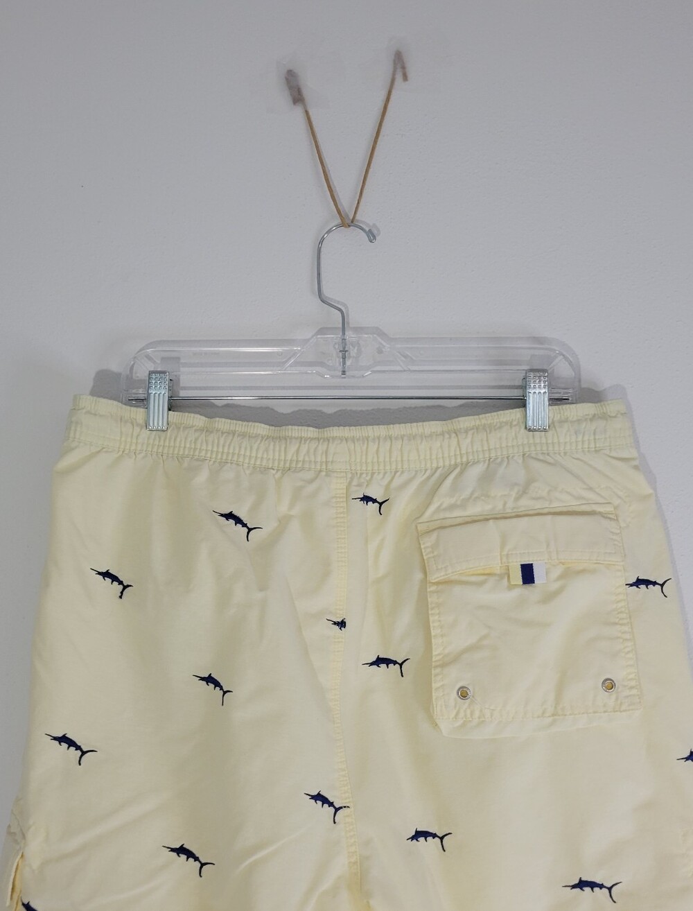 CREMIEUX Men's Size L/G Yellow Embroidered Shark Cargo Swim Shorts. - Picture 4 of 9